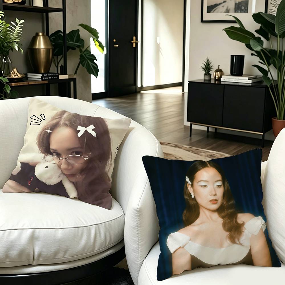 Singer L-Laufey.png หมอนตกแต่ง - Home Decor Png บทวิจารณ์และราคา