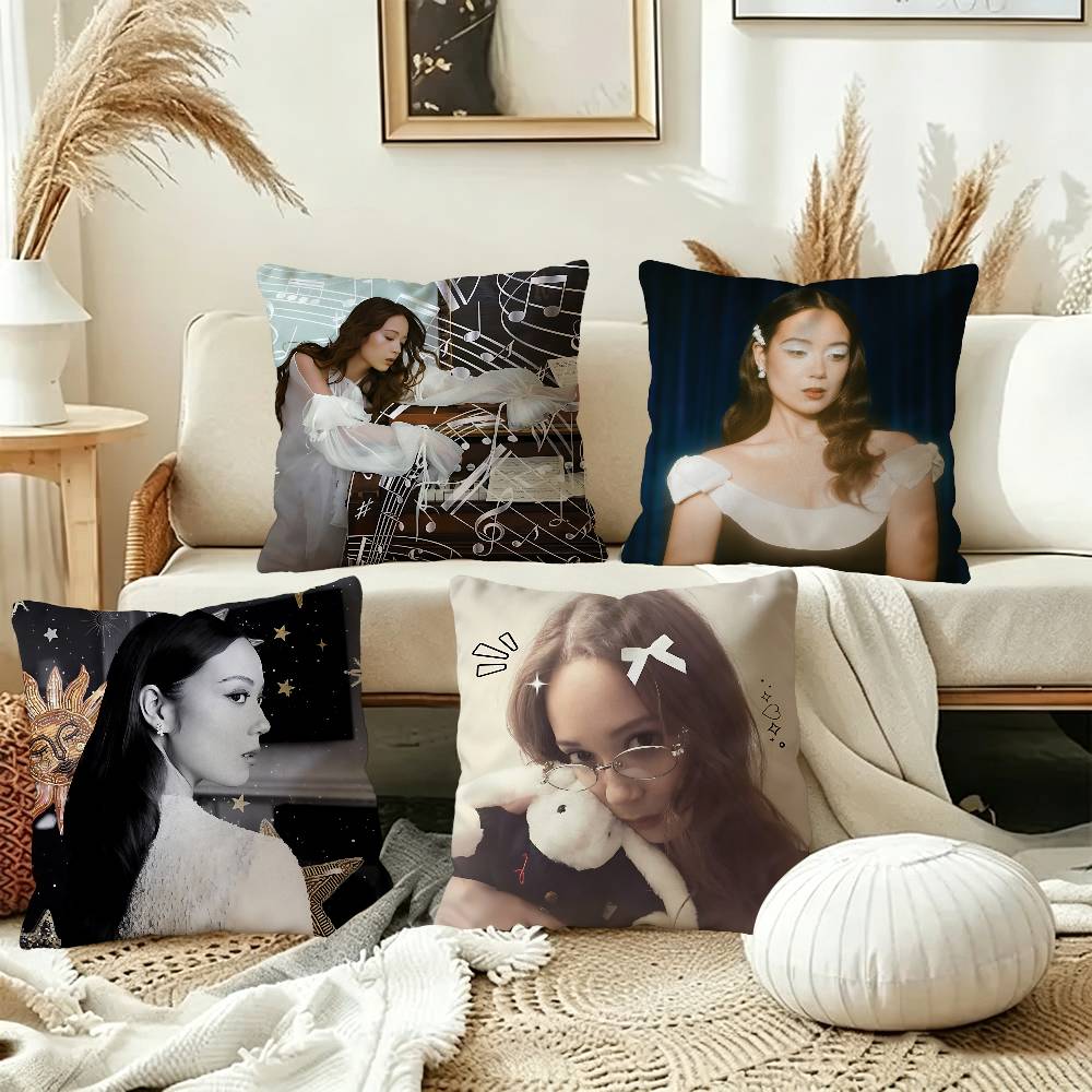 Singer L-Laufey.png หมอนตกแต่ง - Home Decor Png บทวิจารณ์และราคา