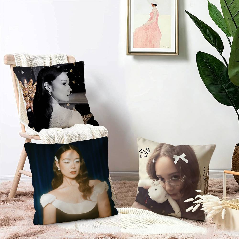 Singer L-Laufey.png หมอนตกแต่ง - Home Decor Png บทวิจารณ์และราคา
